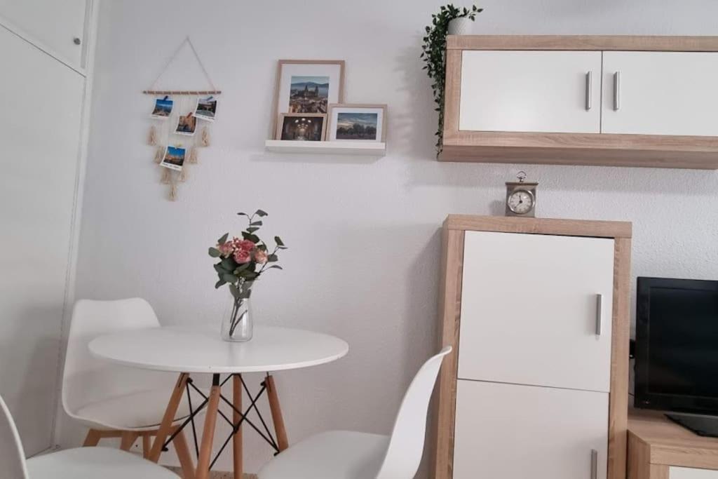 Apartamento Piso Puerta Del Angel Jaén Exterior foto